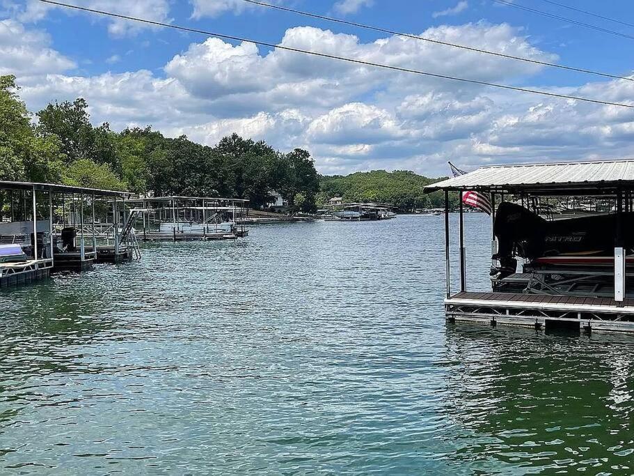 Lakefront Cottage In Secluded Cove ซันไรส์บีช ภายนอก รูปภาพ